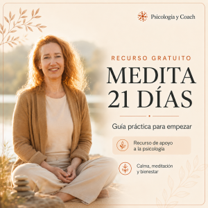 Ana Llorens en una imagen de la guía gratuita MEDITA 21 DÍAS, recurso de apoyo psicológico para empezar a meditar y crear calma